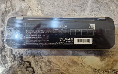 Paletka revolution cena s postou,