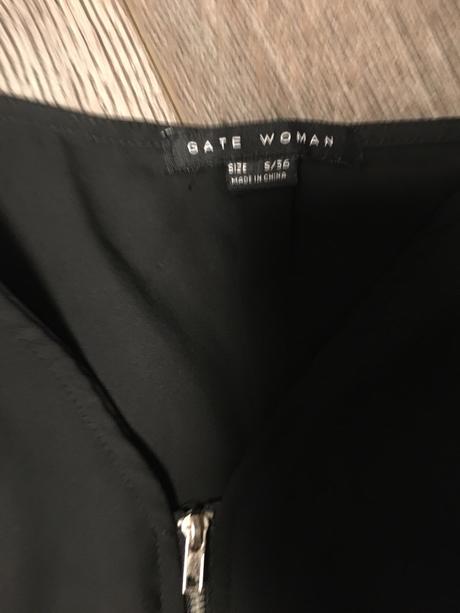 Sveter,blúzka,sukňa, 36