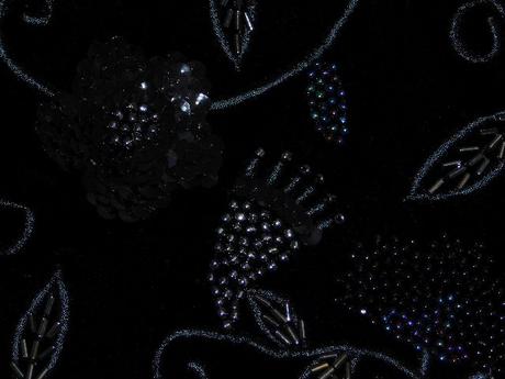 Luxusny velmi pekny zamatovy top na slavnost, 36