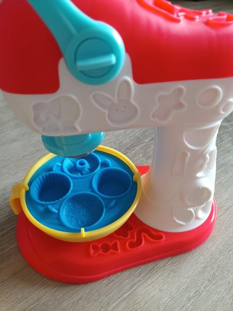 Sada hračiek na plastelínu play-doh, 