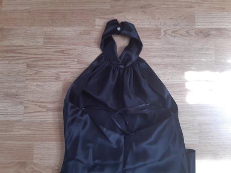 Spoločenské šaty, 42