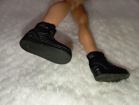 Topánky pre kena 3, 
