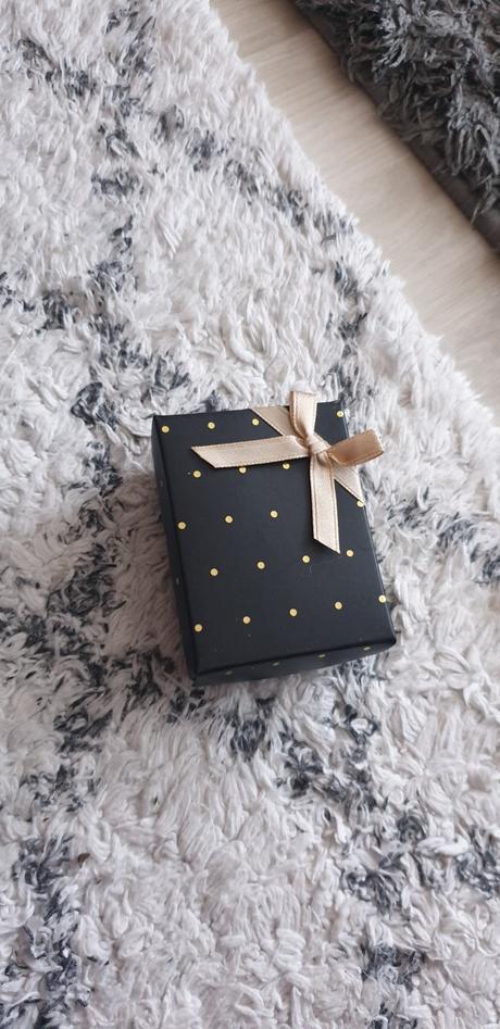 Darčeková krabička, 