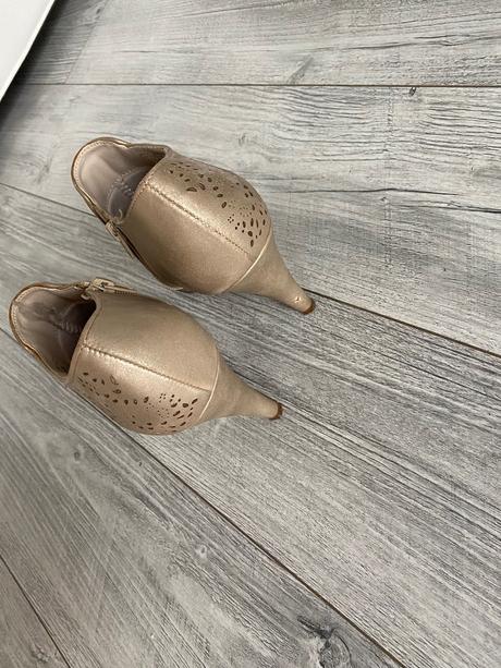 Kotnikove topanky 39, graceland,39