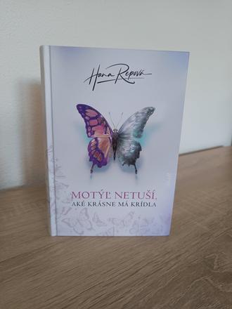 Motýl netuší, aké krásne má krídla, 