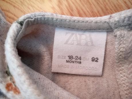 Dievčenské šaty, 92