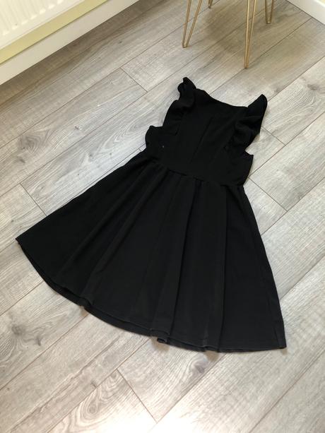 Damske/dievčenské saty uni,