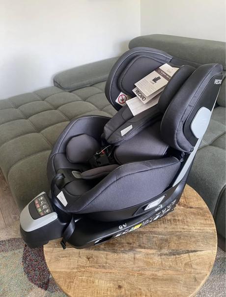 Recaro salia 360 rotation, 