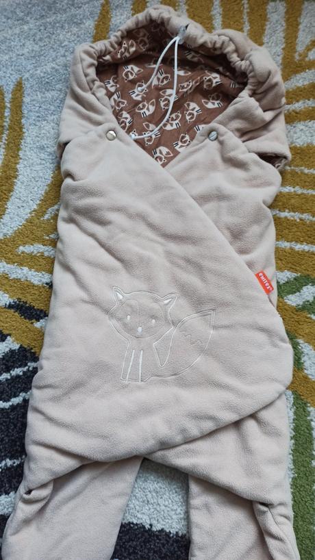 Prechodná zavinovačka do autosedačky, 