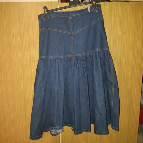 Dievčenská suknicka, 176