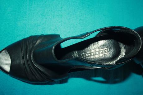Celokozene topanky na podpetku velk. 39, deichmann,39