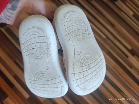 Sandále pepa pig, 26