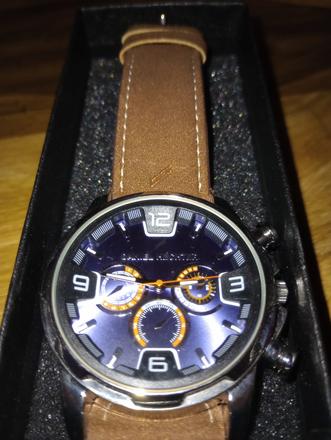 Pánske náramkové hodinky,