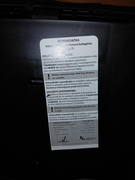 Podsedák s isofixom, caretero