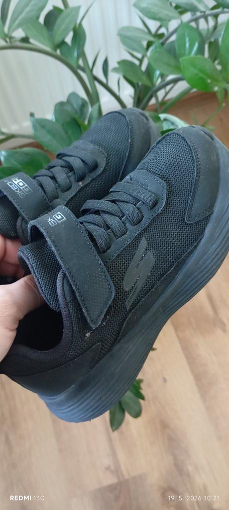 Tenisky, skechers,32