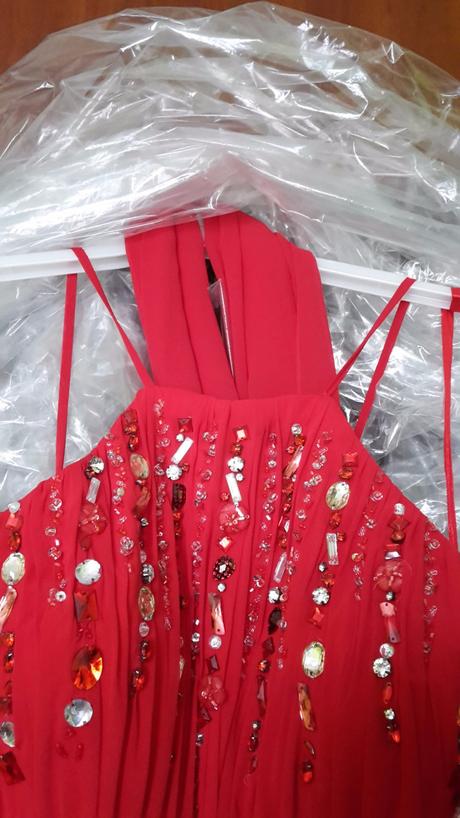 Spoločenské šaty, m