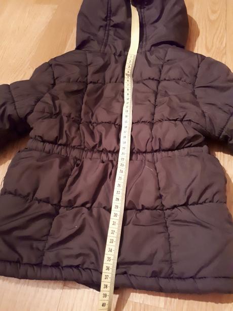 Zimna bundička, c&a,86