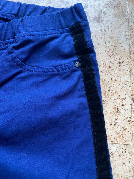 Modré nohavice, reserved,152