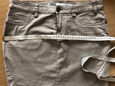 Dámska  sukňa, m