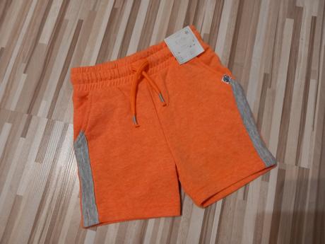 Šortky, f&f,92