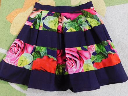 Sukňa baker by ted baker, 140