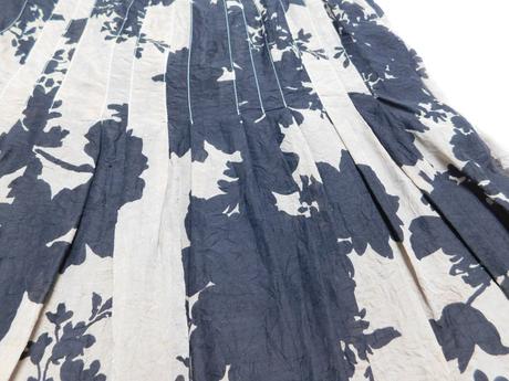 Luxusna hodvabna sukna, 42