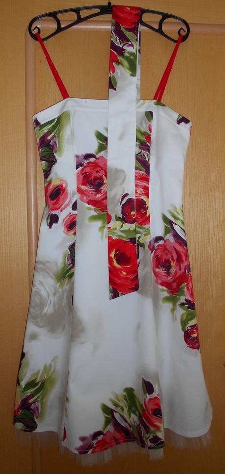 Šaty na príležitosť, rinascimento, s