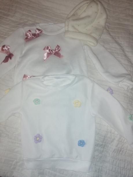 2 mikiny 110+ciapocka, 110