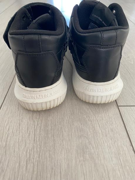 Kožené tenisky calvin klein, 39