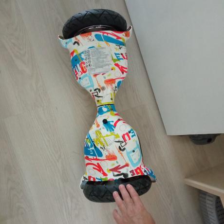 Kolonožka hoverboard, 