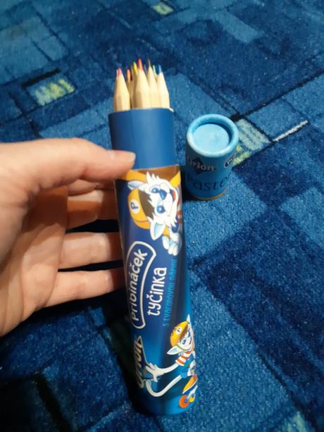 Pastelky v praktickom balení,