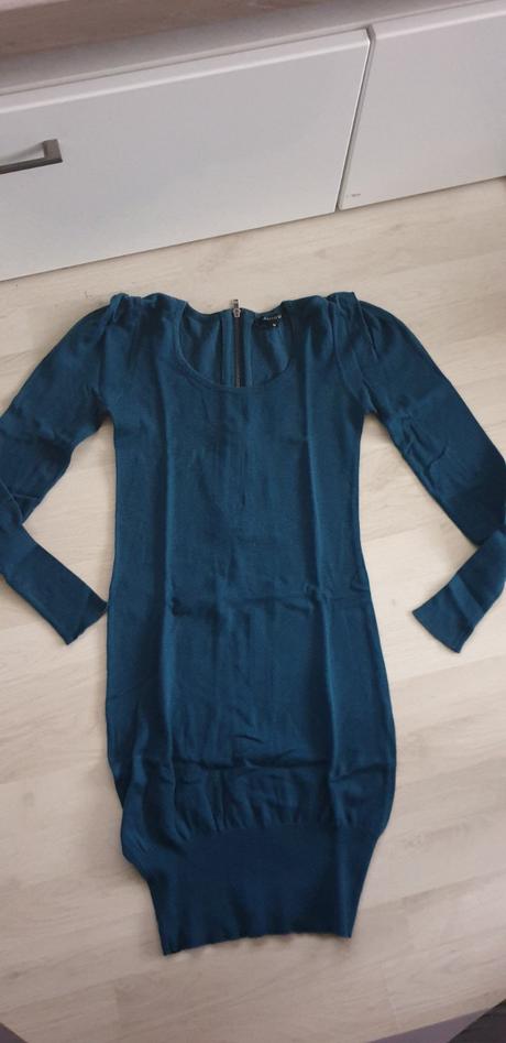 Svetríkové šaty s, amisu,s