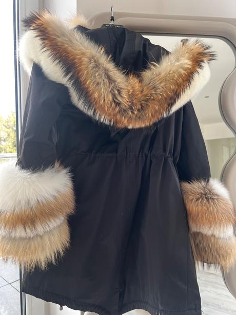Bunda s pravou kožušinou, s