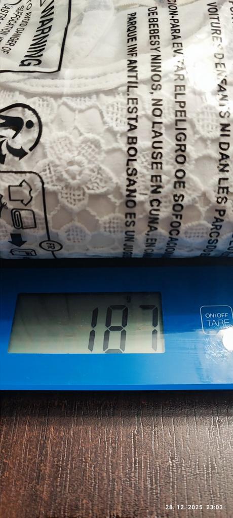 Elegantný top s čipkou, 134