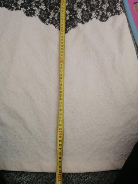 Spoločenské šaty, 42