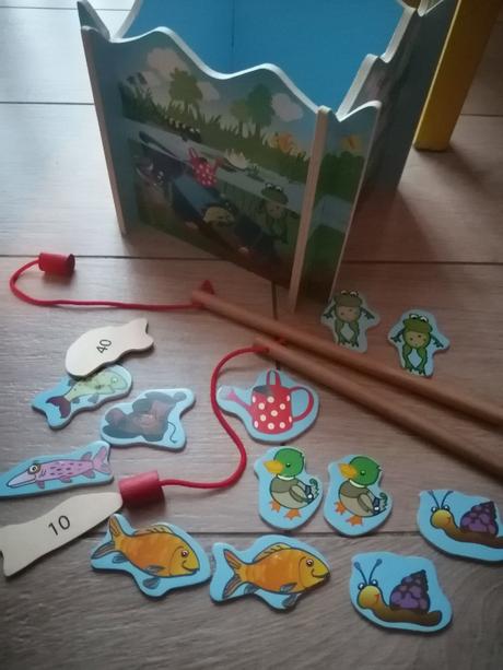 Drevená hra lov na udicu, 