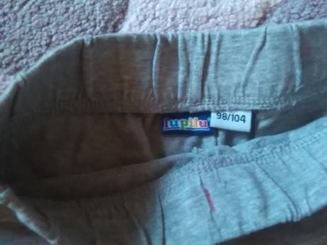 2x šortky, kraťasy, lupilu,98