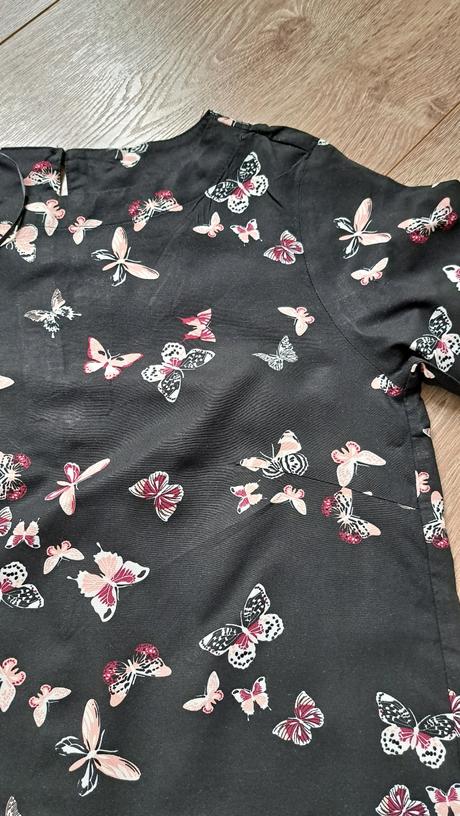 Šaty s motýlikmi, bonprix,34