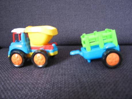 2x dopravný prostriedok,