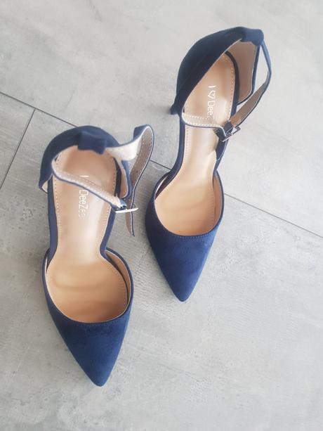 Krásne lodičky, 40