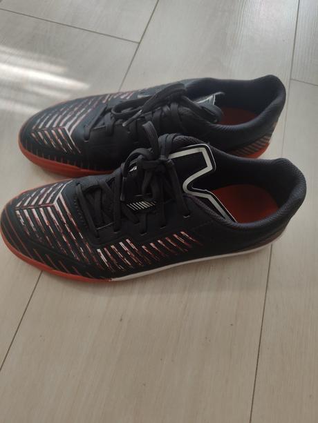 Halovky, kipsta,35