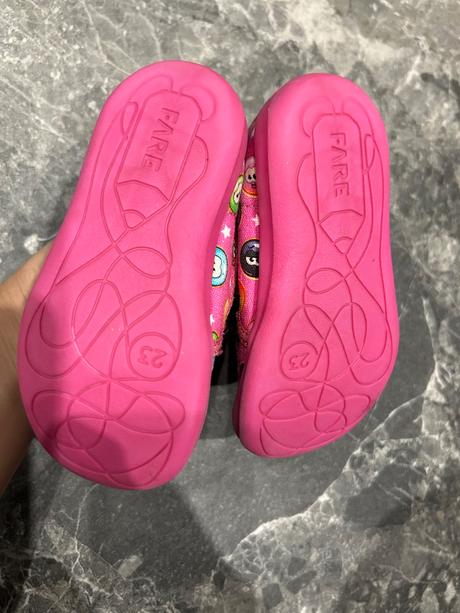 Fare papučky, fare,23