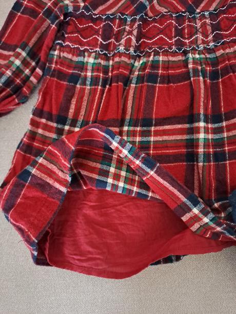 Krásne šaty s pančuškami, f&f,86