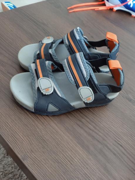 Predám sandalky, 32