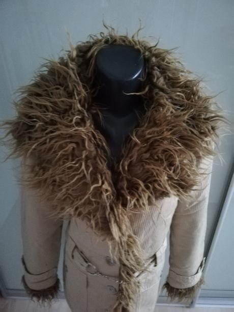 Béžový zimný kabát s odopínateľnou zimnou vložkou, l