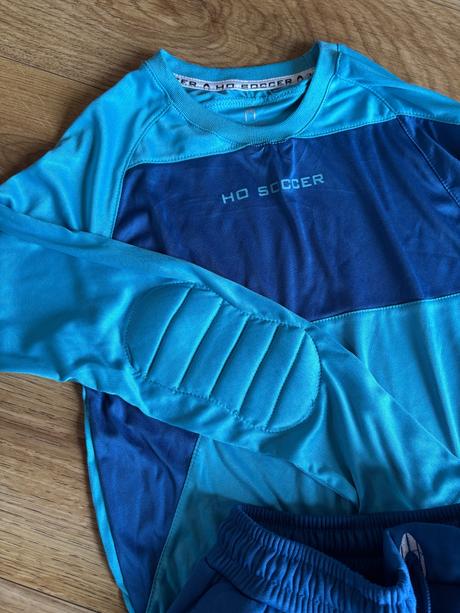 Brankarske oblecenie nove, 152