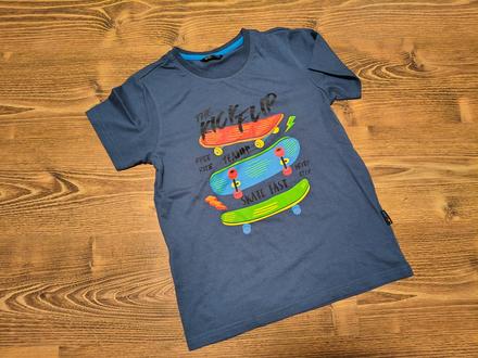 Modré tricko, lewro,152