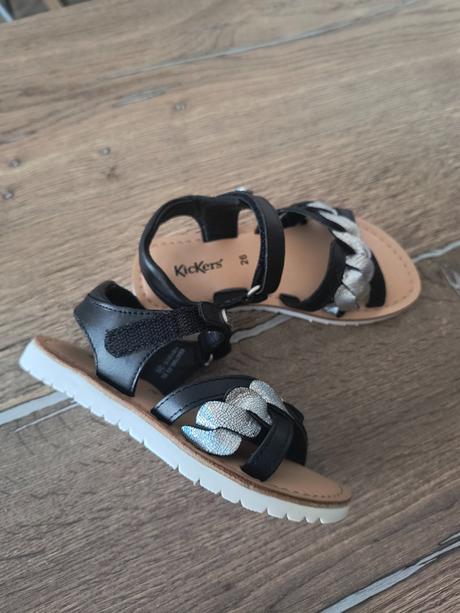 Sandále, kickers,26