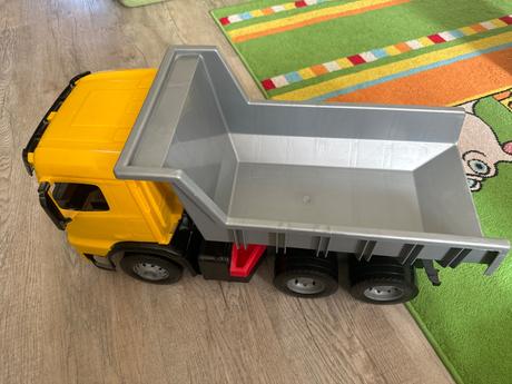 Nákladné auto mercedes,