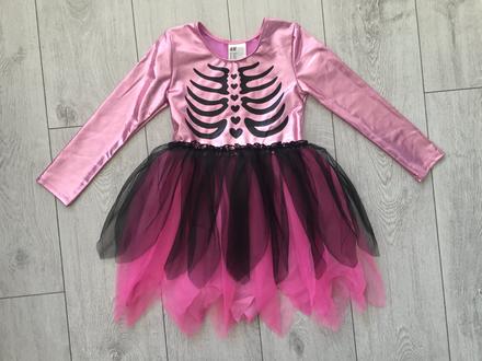 Dievčensky kostym kostra 4-6 rokov, 